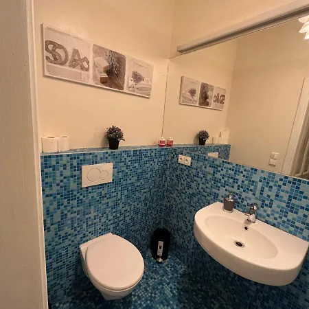 Apartment Adorable Preshy *