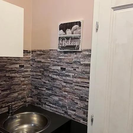 Adorable Preshy Apartment *